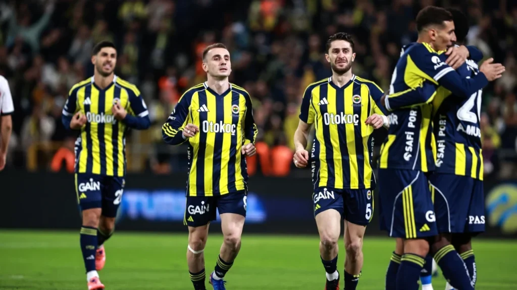 Fenerbahçe Samsunspor Maç Sonucu: 2-0! Kanarya Süper Kupa Finalinde Galatasaray'ın Rakibi Oldu